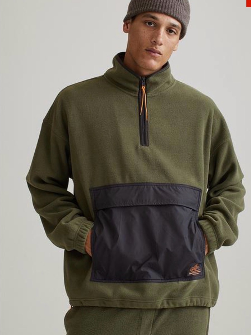 H&M Olive Green Half-Zip Fleece Pullover with Dark Trim